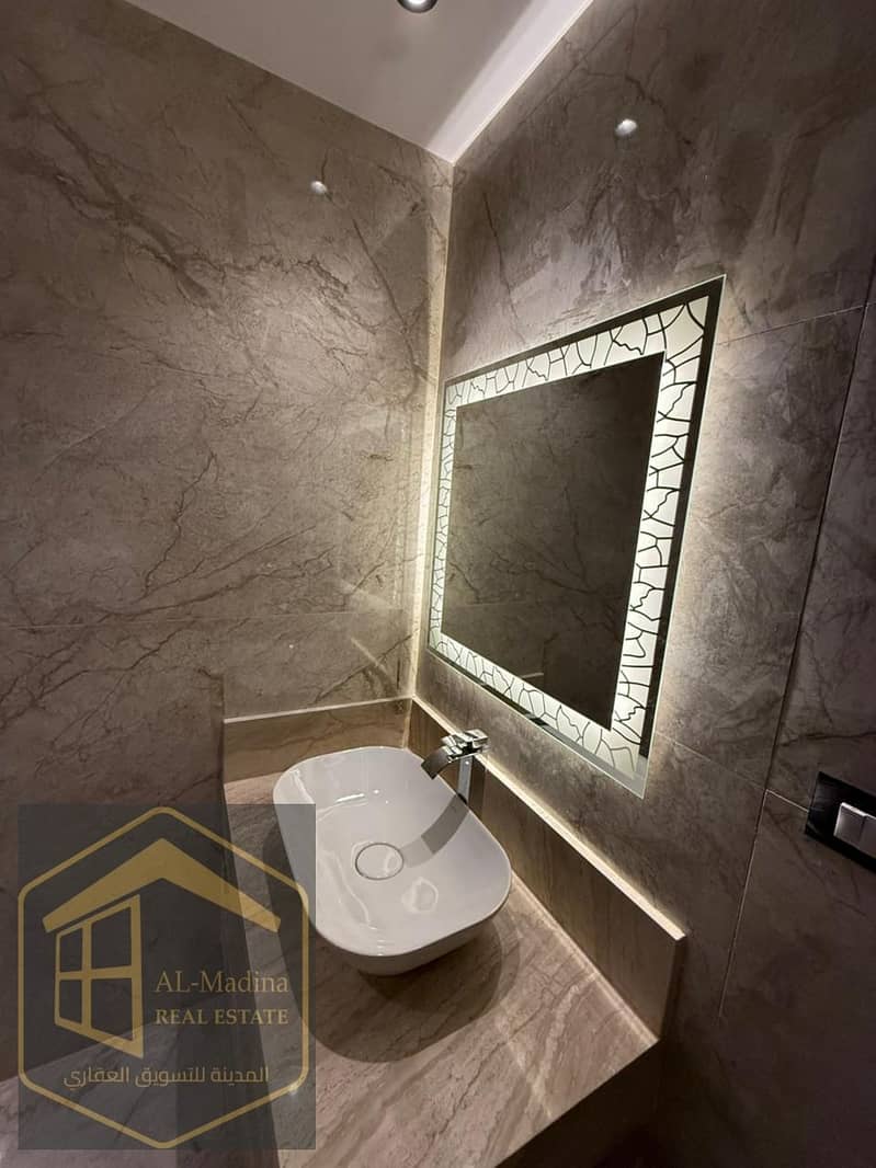 19 WhatsApp Image 2025-11-14 at 7.49. 42 PM. jpeg