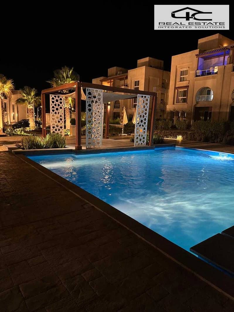 10 HeL94dXnpoxkYTtpFptbFyvYUvDzW2Gqdp7kAjRB. jpg