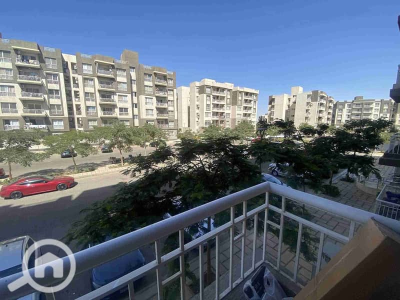 1000503811. jpg 1000503811. jpg