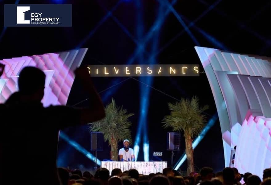 5 37bffefa-e57c-4ee9-88dc-755e7957eeaa. jpg