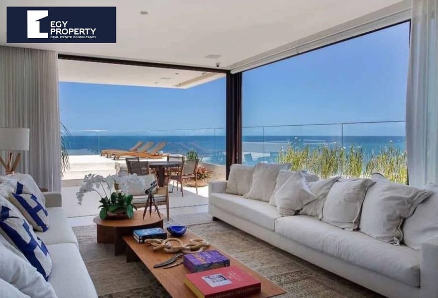 7 576a31f8-2413-4765-a58f-993ff970b872. jpg