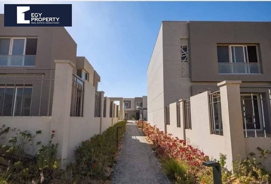 10 40f747f0-caf7-4361-8fcb-ad4c9c5fd300. jpg