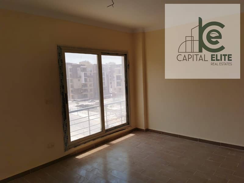 4 8e413be1-ea7a-42b2-a296-a84e9c41eb3e. jpg