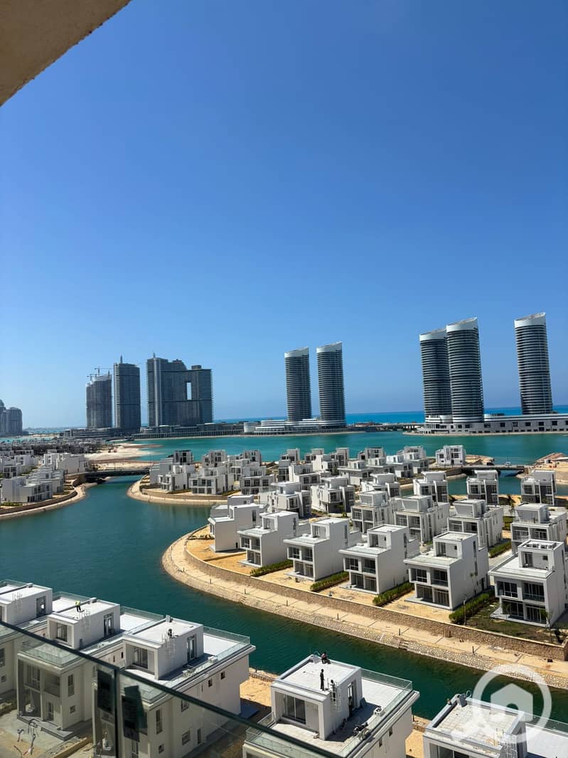 4 9ed03b58-c1a3-4176-843a-e3e4758fe695. jpg