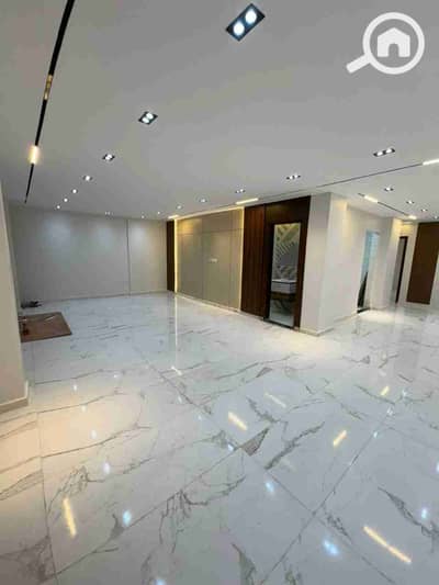 3 Bedroom Flat for Sale in 6th of October, Giza - IMG-20251115-WA0296. jpg 3 Bedroom Flat for Sale in 6th of October, Giza - IMG-20251115-WA0296. jpg