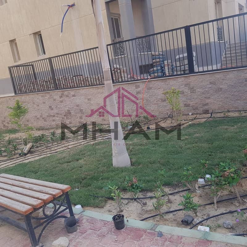 4 photo_5814275745075891438_y. jpg