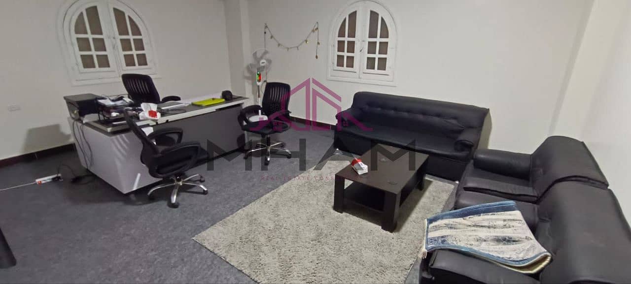 photo_5818816423155927835_y. jpg