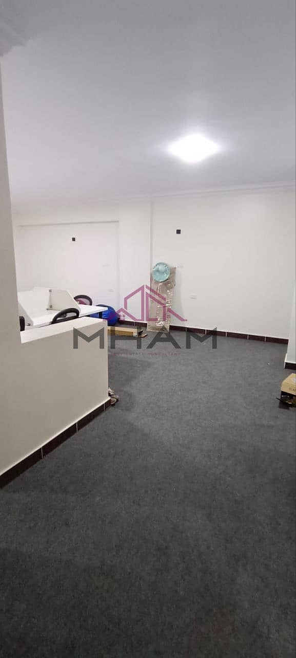 2 photo_5818816423155927834_y. jpg