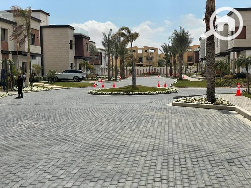 7 9763c9ed-9192-4030-b443-0a38758c13ff. jpg