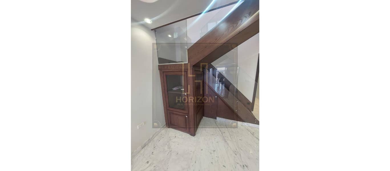 5 WhatsApp Image 2025-10-28 at 1.35. 42 AM (1). jpg