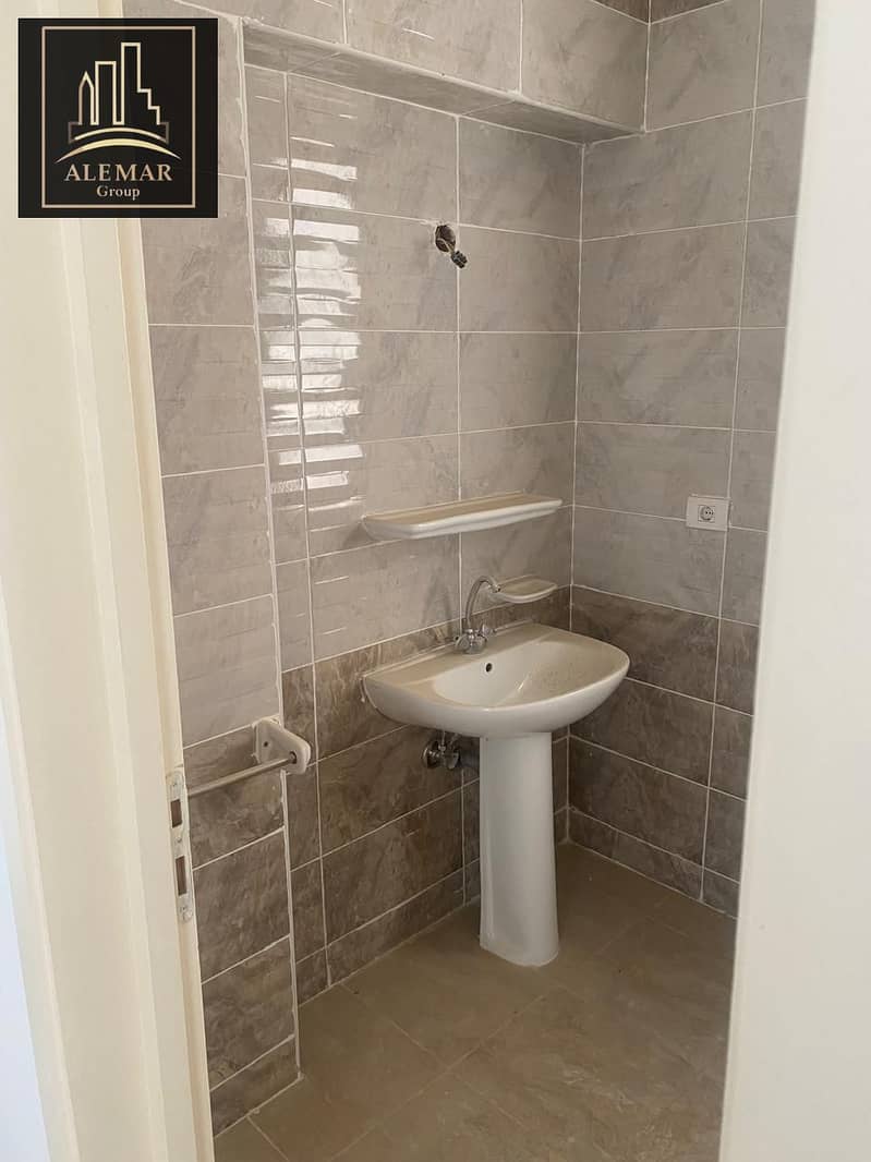 11 WhatsApp Image 2025-08-21 at 5.11. 42 PM. jpeg