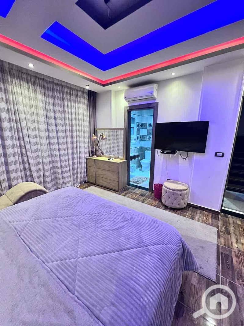 10 5150141f-7b6b-4bbc-bacb-5cb0553c13e5. jpg