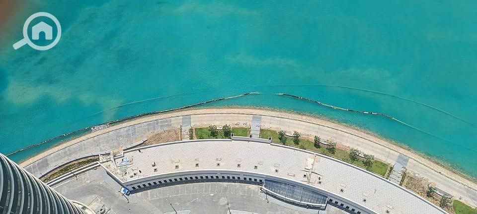 15 563879316_853343267208222_6820674480698917696_n. jpg