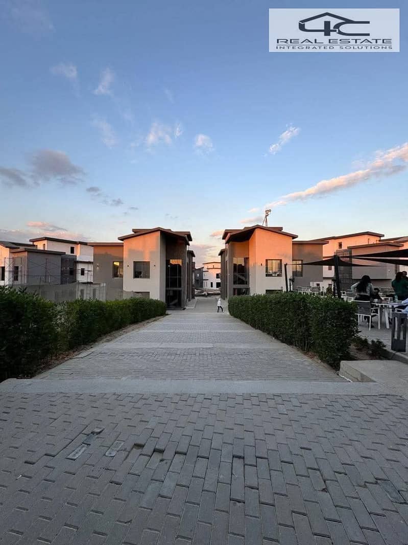 11 IMG-20251113-WA1081. jpg