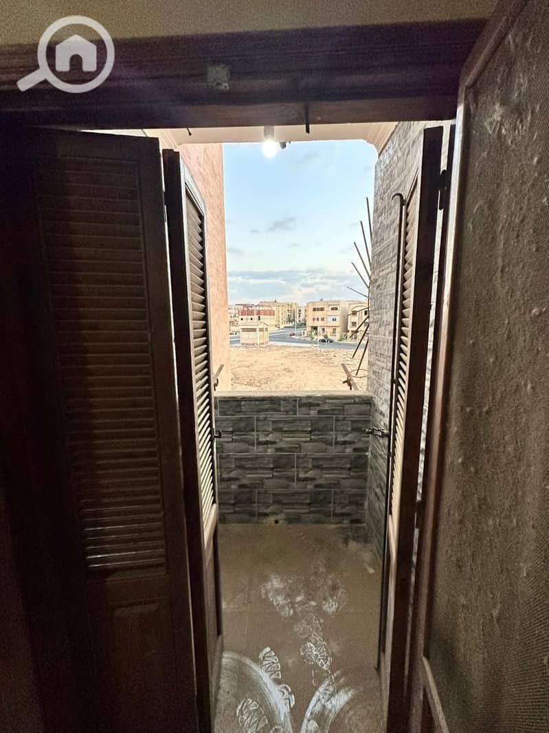 5 309f42eb-2d91-4898-833b-69f9231c0fa6. jpg