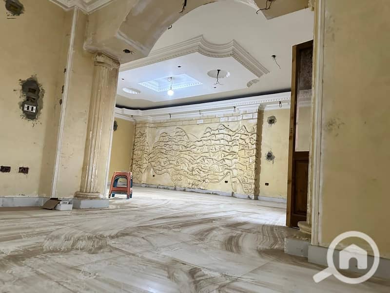 12 b209a621-f2bf-4933-b134-80cc68e0b858. jpg