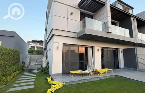 4 Bedroom Twin House for Sale in Sheikh Zayed, Giza - 7470113-2c2e9o_1400x900. jpg