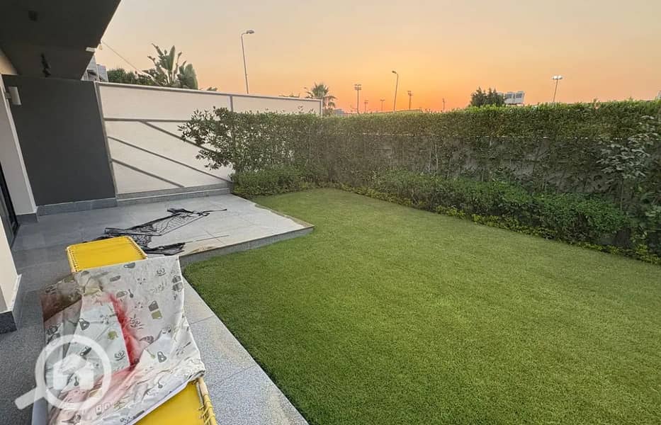 2 7470113-ff3ffo_1400x900. jpg