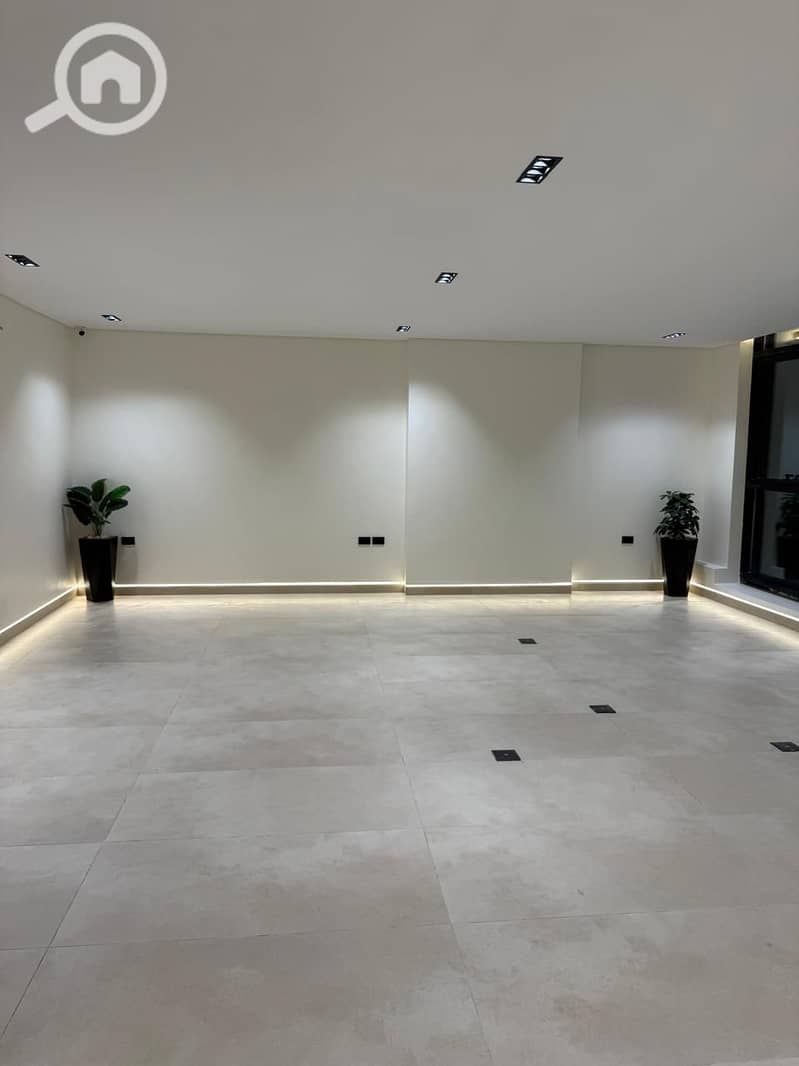 2 WhatsApp Image 2025-11-06 at 10.52. 06 PM (1). jpeg