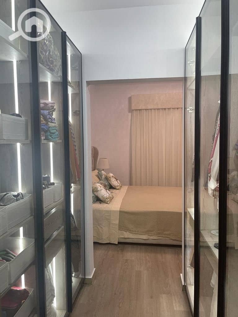 4 ccc0ab18-5d04-4361-a1e4-f0d5968caaf6. jpeg