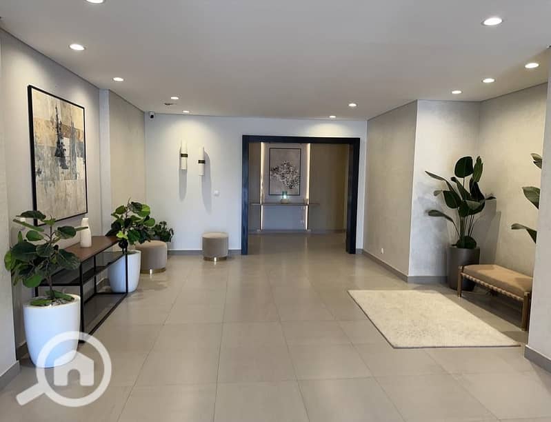 10 8e57691e-4c8d-424b-b445-341e89052190. jpeg