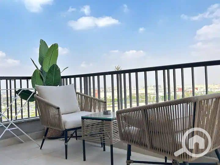 6 c6168a2c-5795-4b57-a5d4-a7be1cb8c744. jpg