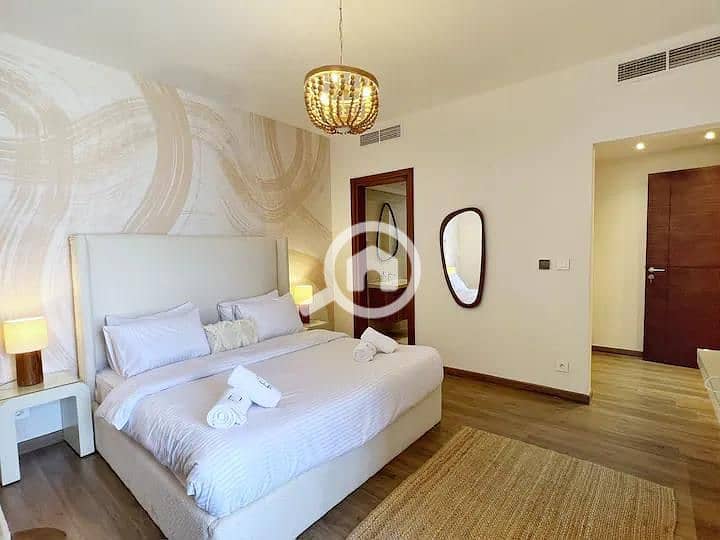 7 0e87753b-ed20-41a9-9e04-1acecd5adbc0. jpg