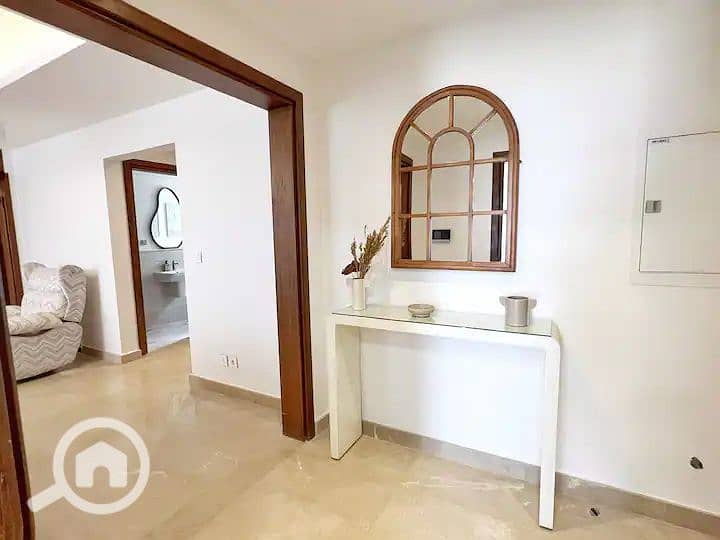 10 6065ea64-3d6d-4a41-b399-8ae8c0383cf4. jpg