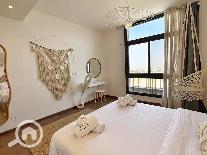 15 c546cacb-a654-4f98-b0ec-39f435b58d93. jpg