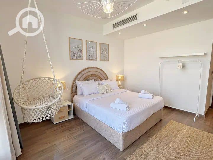 19 e94637bf-3876-4b4c-85ed-1488db59e82c. jpg