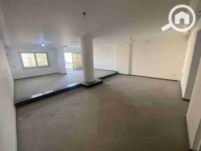 شقة 3 غرف نوم للايجار في سموحة، الإسكندرية - 1000046859. jpg