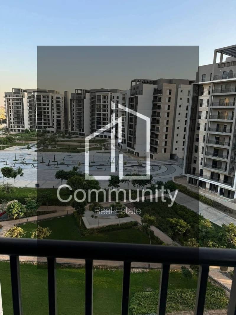 7 dcfcb8e5-77ec-49c3-8e9b-4e67897e7c3f. png