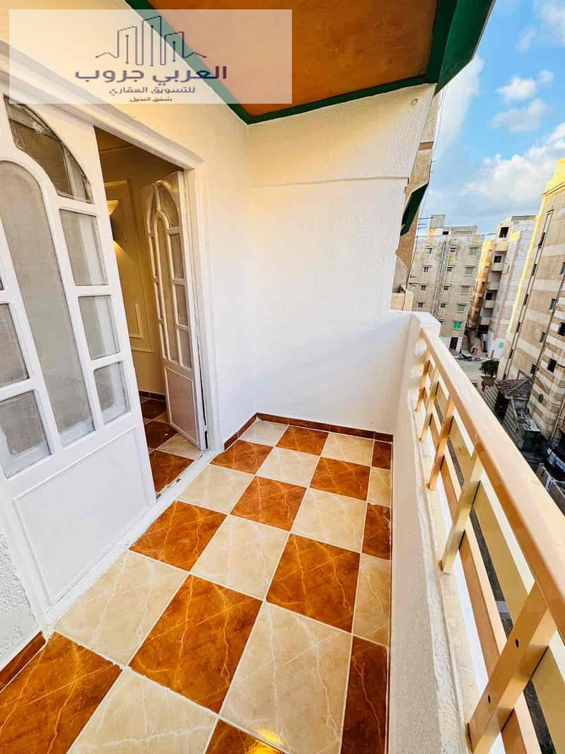 2 5205c25b-4f17-4c64-84f6-4471e671d27a. jpg