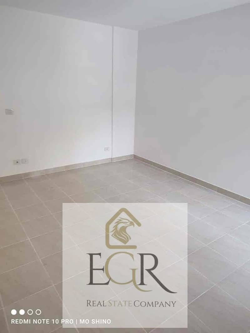 4 3df02e18-6d62-4ce7-adad-cf0b60028ea7. jpg