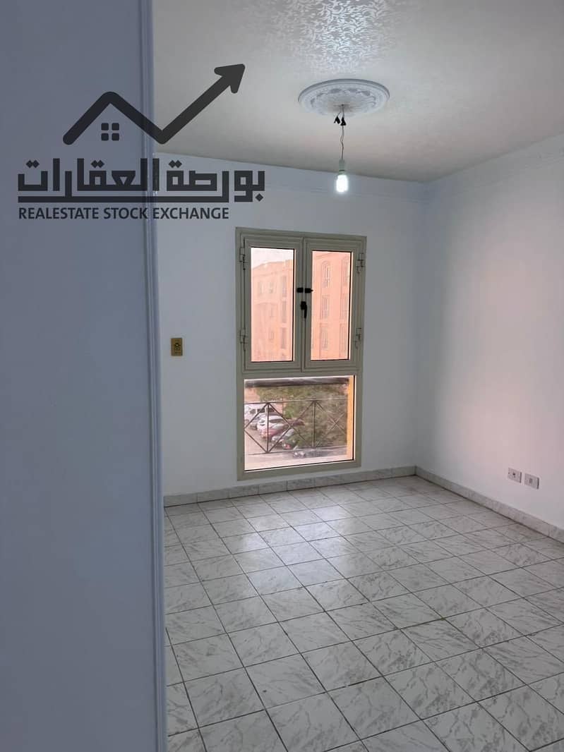 2 9887564b-aaf2-4ba6-89f2-0e9a4c11cf02. jpg