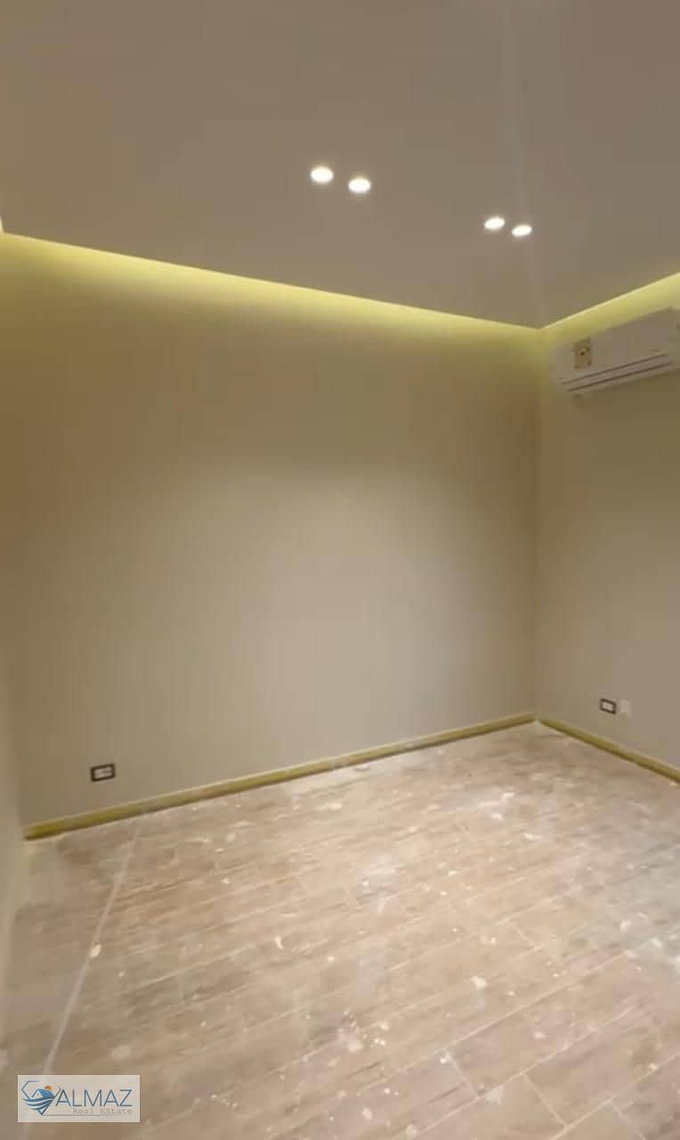 2 WhatsApp Image 2025-11-15 at 2.00. 38 PM. jpeg