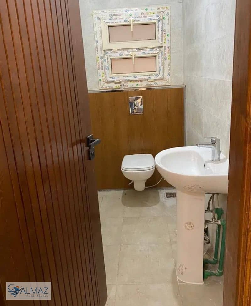 8 WhatsApp Image 2025-11-15 at 4.06. 23 PM (1). jpeg