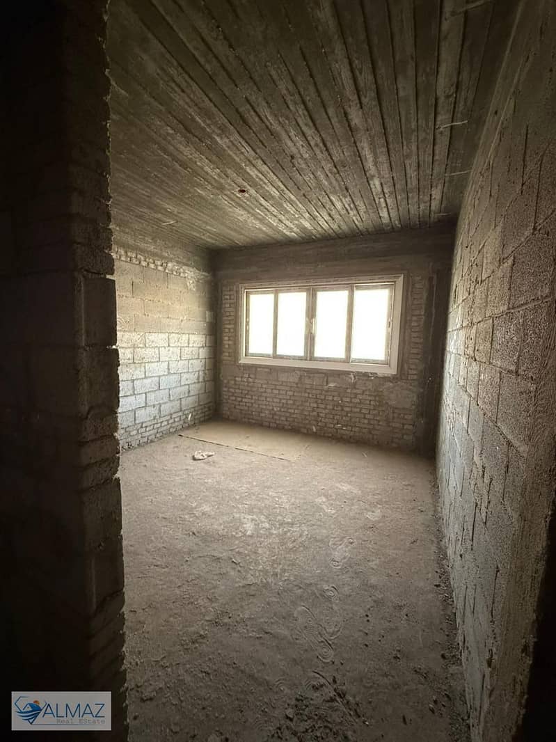 4 WhatsApp Image 2025-11-15 at 4.07. 49 PM (4). jpeg