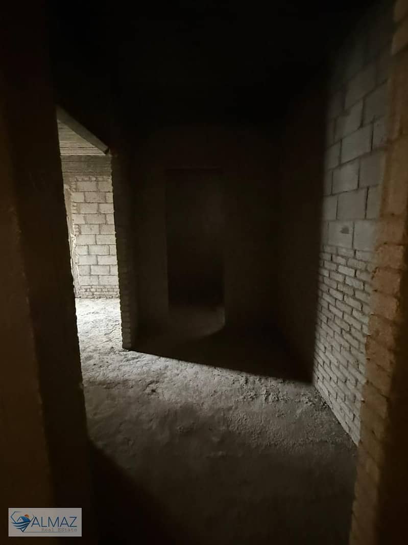 12 WhatsApp Image 2025-11-15 at 4.07. 53 PM (2). jpeg