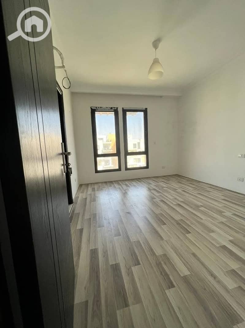 2 FB_IMG_1757497879677. jpg