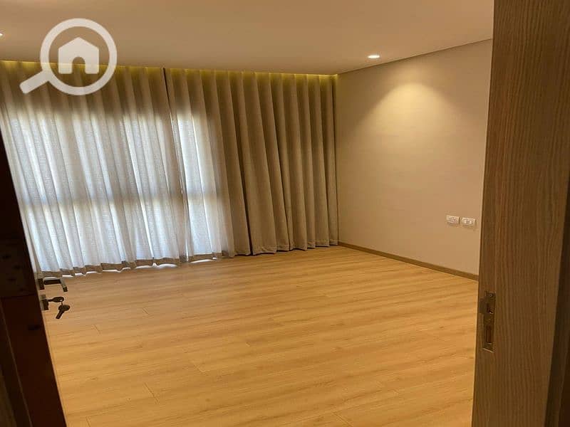 3 517407914_1425416345386242_2426563781941082867_n_800x600. jpg