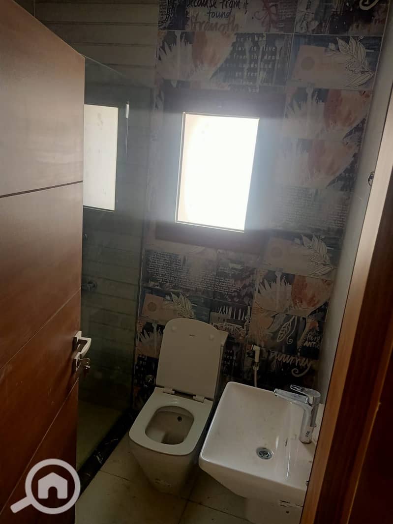 22 fcc4b628-db64-4ebb-a8a5-7b1f5745a4c4. jpeg