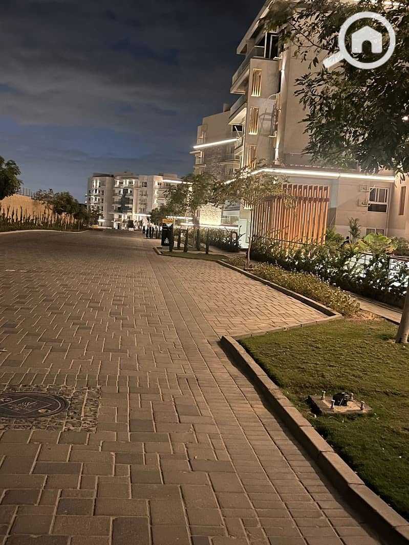 5 854ad497-6e9f-43de-97cd-9e9cd54617dd. jpg