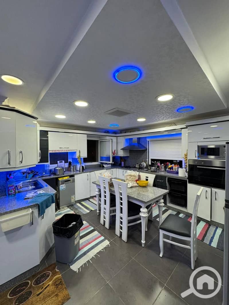 13 9da22dfb-b5cd-4a09-9494-d99c48afd4dd. jpeg