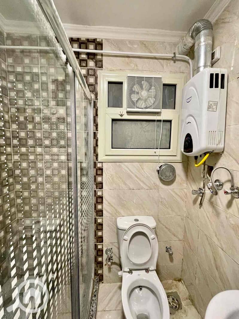 12 bb8ce2c8-9c7b-4931-be99-c9b62f9ddaed. jpg