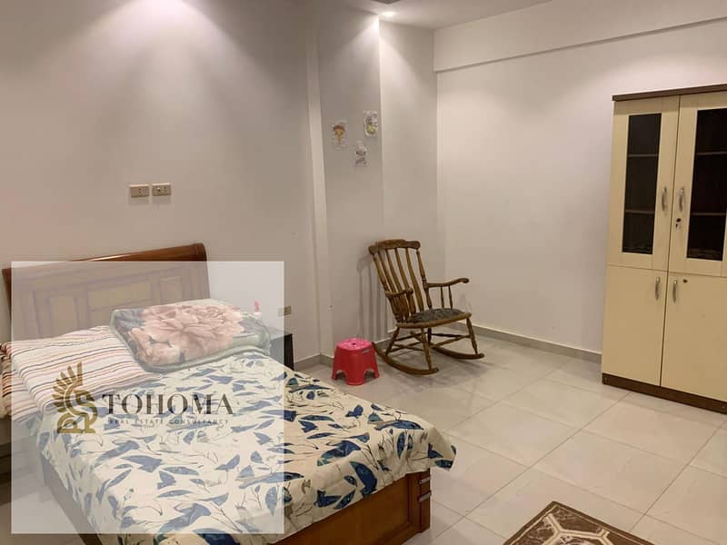 5 cda4cad9-bd00-42a1-a9d1-d6f782b1efe3. jpg