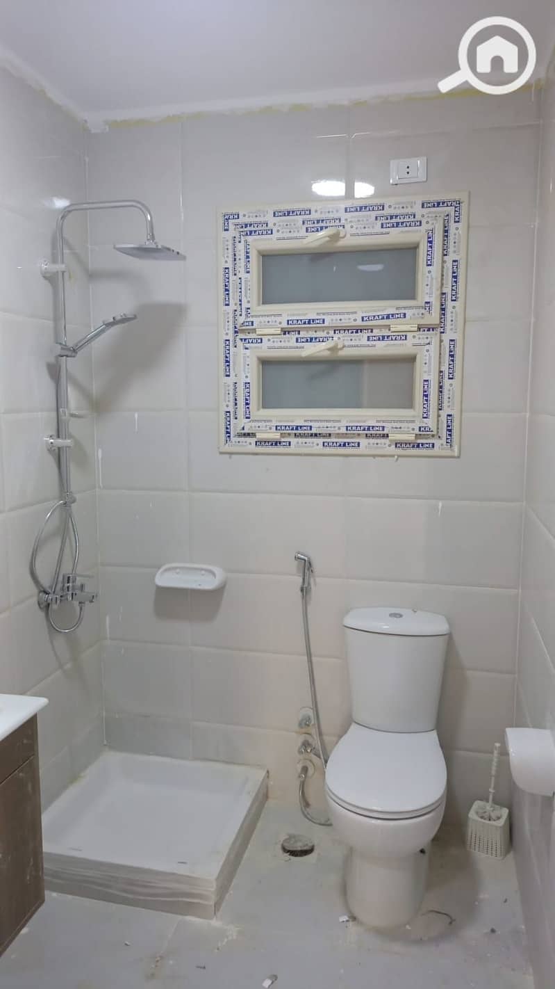 9 ae72caa8-5ffe-4b52-b762-1c52a1f1a6c1. jpg