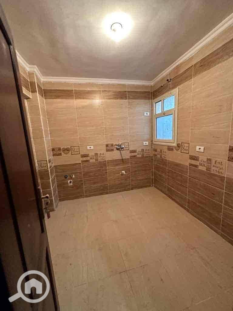 5 498f1405-041e-40f3-b87d-62f64e6290c4. jpg