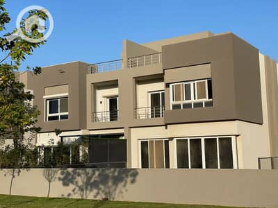 3 Bedroom Townhouse for Sale in Sheikh Zayed, Giza - WhatsApp Image 2023-11-11 at 13.50. 14_2ab998b7. jpg 3 Bedroom Townhouse for Sale in Sheikh Zayed, Giza - WhatsApp Image 2023-11-11 at 13.50. 14_2ab998b7. jpg