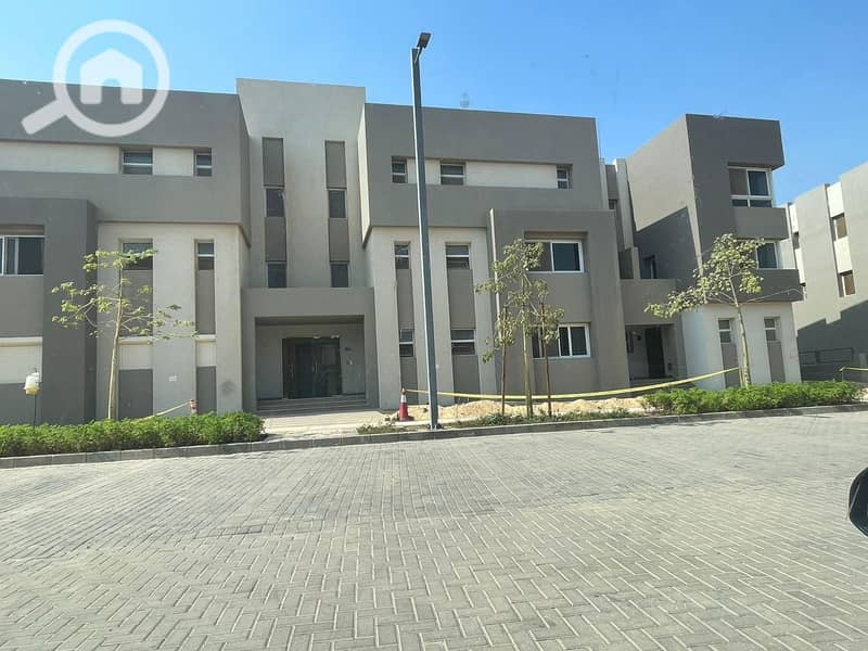 10 WhatsApp Image 2024-12-09 at 16.24. 36_5fa7ee30. jpg